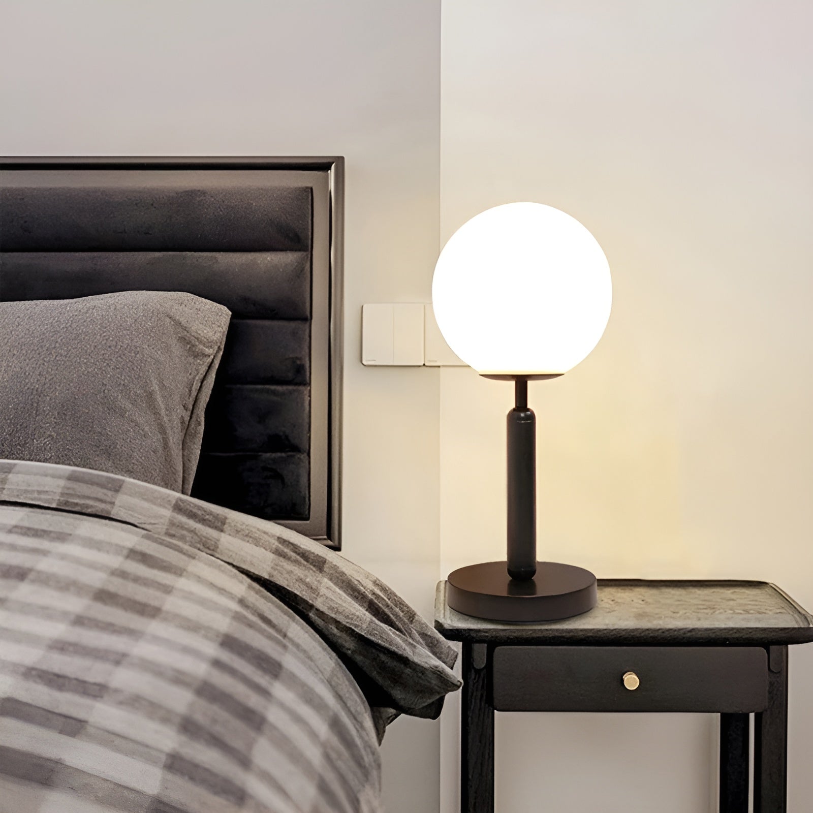 Maliben | Sphereshine Luxe Table Lamp Of Glass & Brass – Elegance And Led