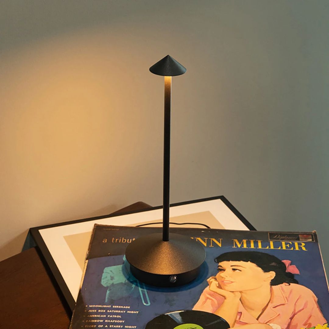 Maliben | Eindhoven Robyn Arrow Led Table Lamp
