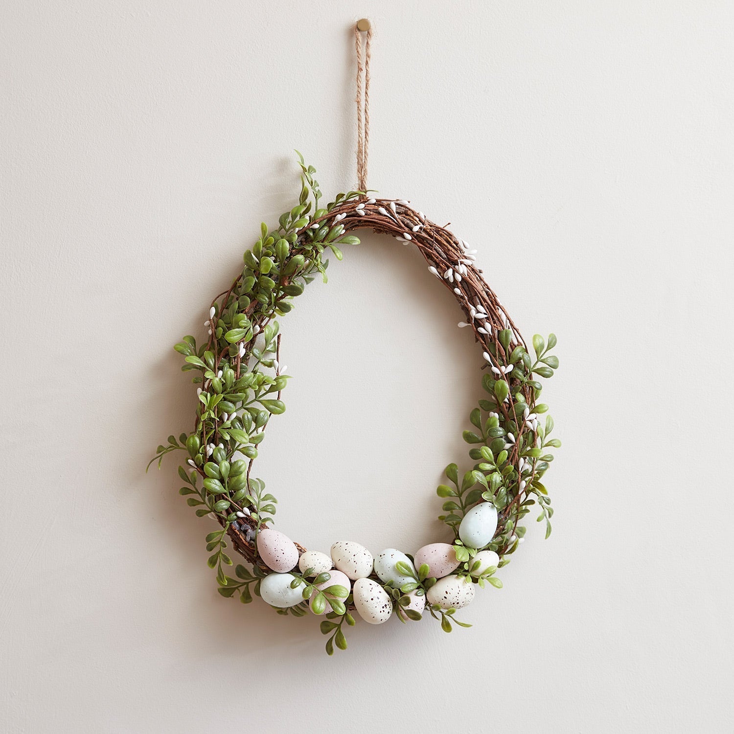 Maliben | 35cm Easter wreath decoration in egg shape with micro fairy lights
