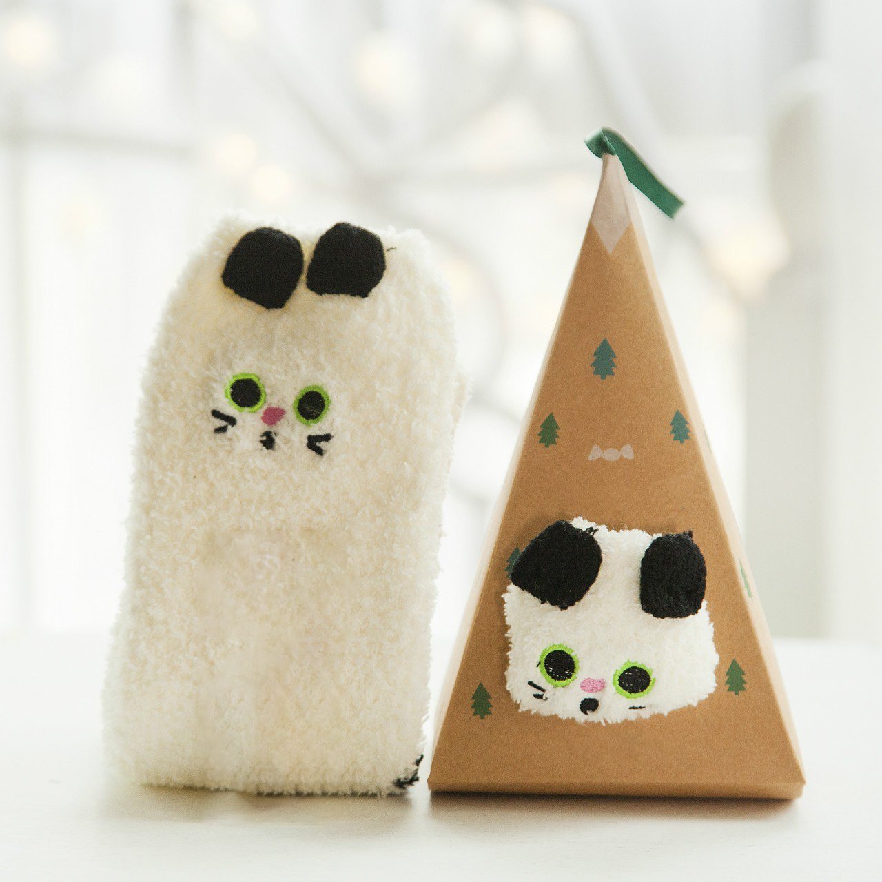 Maliben | Christmas Socks In Gift Box Design | Plush House & Cuddle Socks | Universal Size