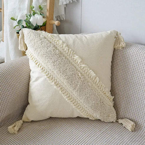 Maliben | Decorative Cushion With Texture Pattern And Fringes