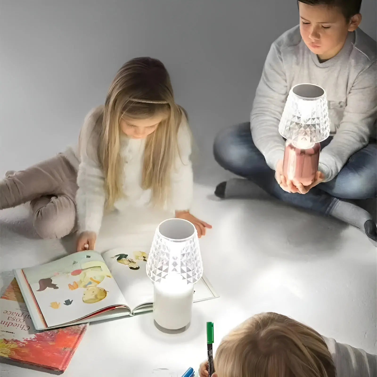 Maliben | Zaroti Luxe Table Lamp – Wireless & Elegant