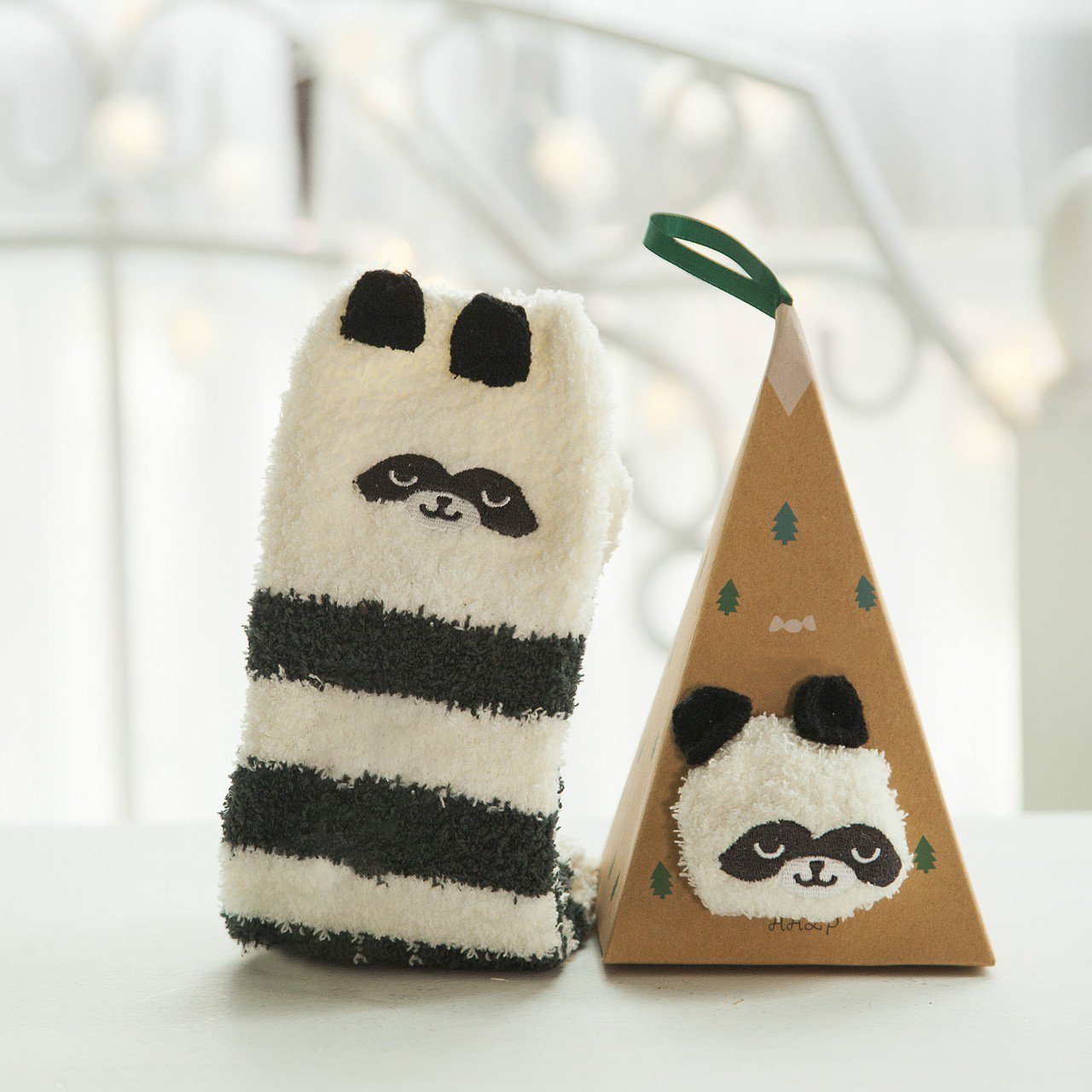 Maliben | Christmas Socks In Gift Box Design | Plush House & Cuddle Socks | Universal Size