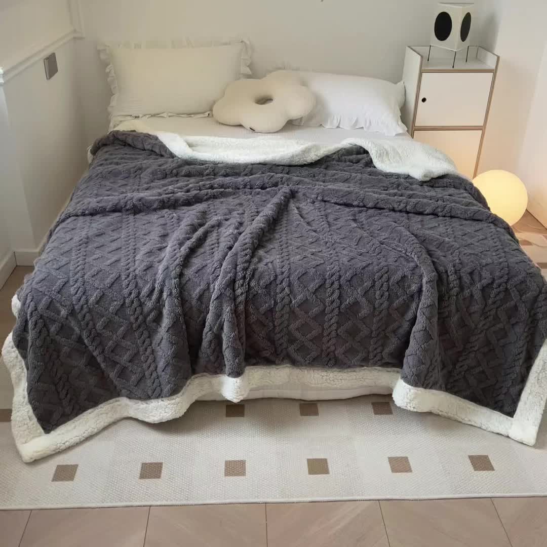 Maliben | Stylish Reversible Fleece Blanket For Ultimate Comfort And Warmth