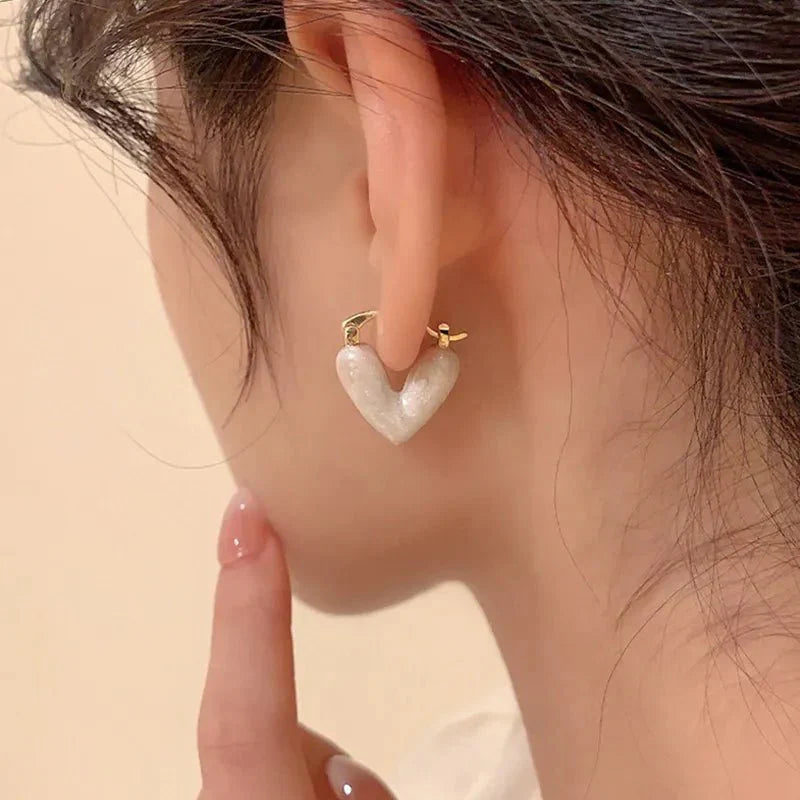 Maliben | Classy Enamel Heart Earrings