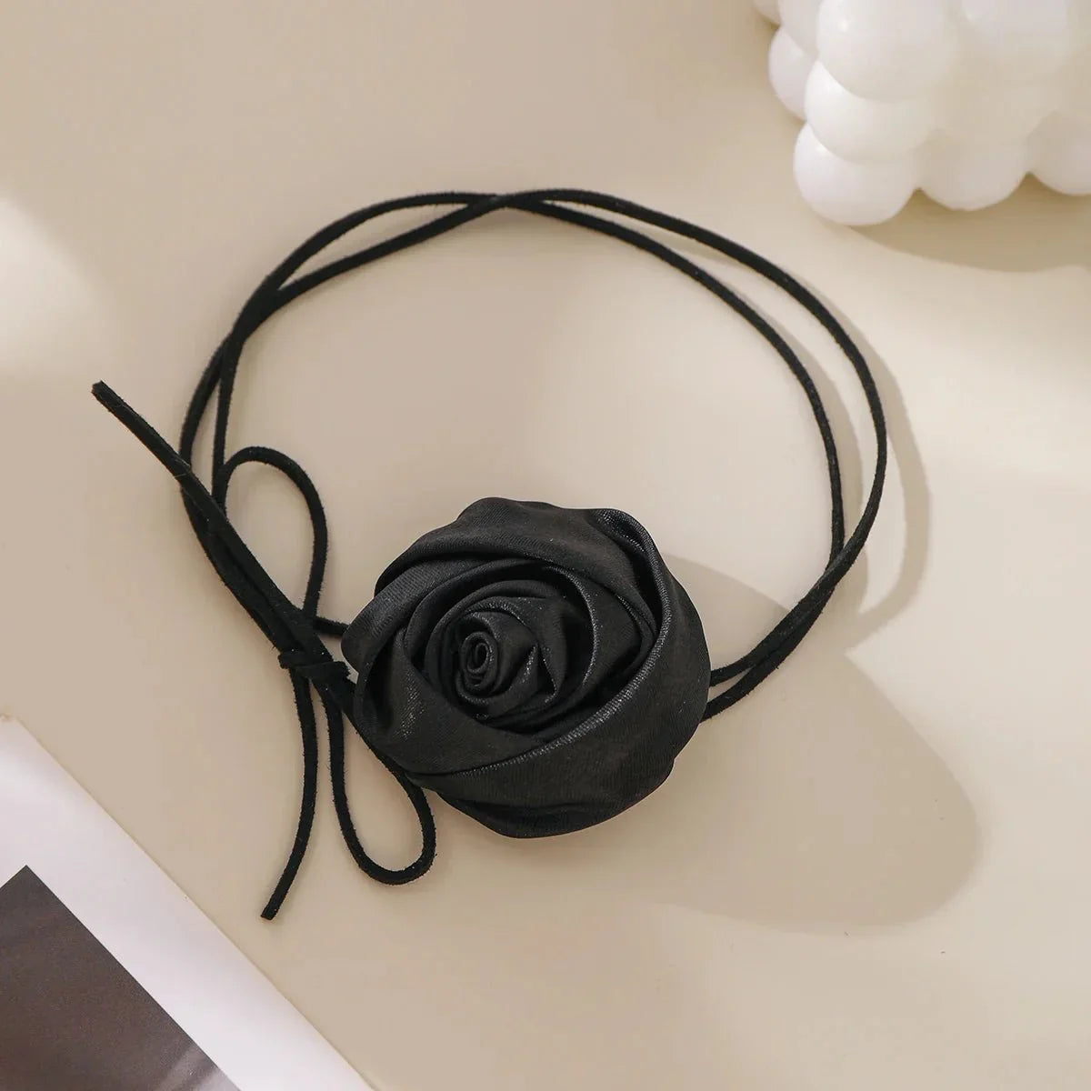 Maliben | Classy Rose Floral Choker Necklace