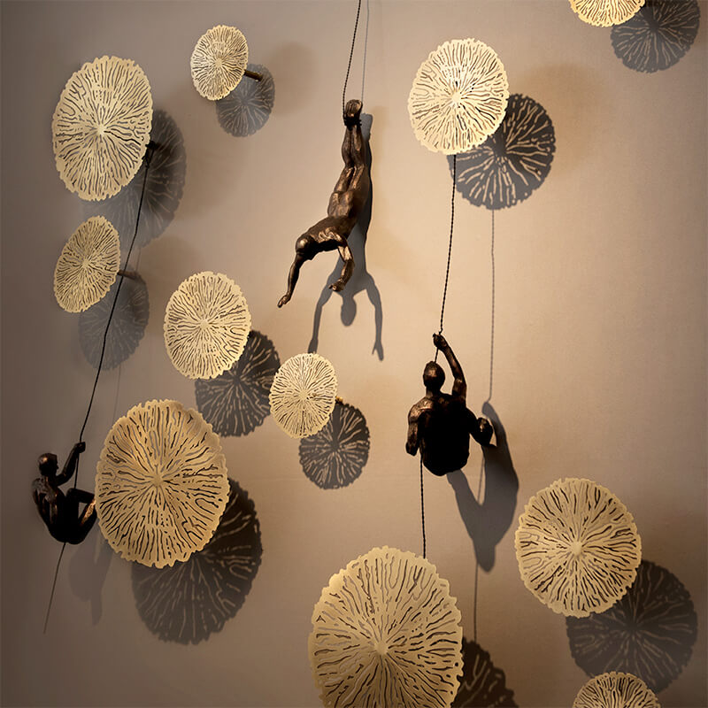 Maliben | Wall Sculpture Climbartis | Symbol Of Strength & Growth | Handcrafted From Resin & Iron Wire