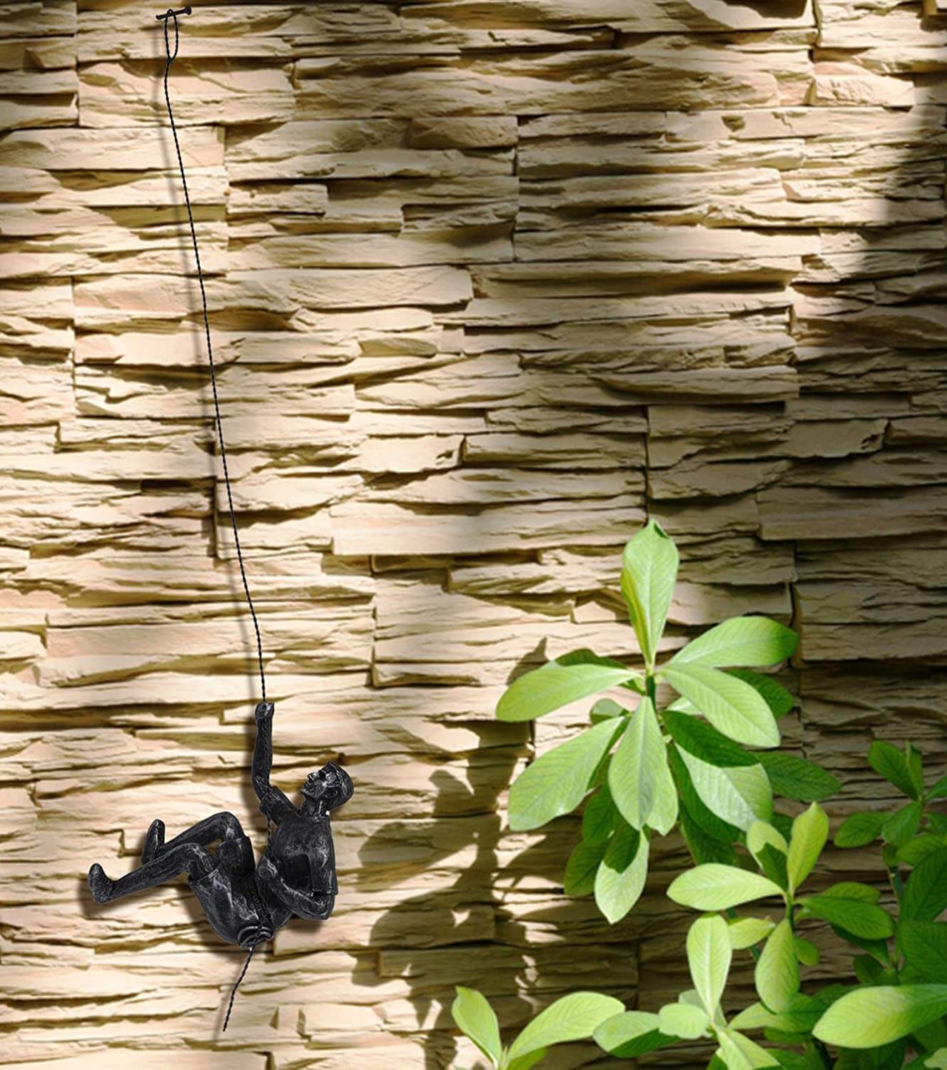 Maliben | Wall Sculpture Climbartis | Symbol Of Strength & Growth | Handcrafted From Resin & Iron Wire