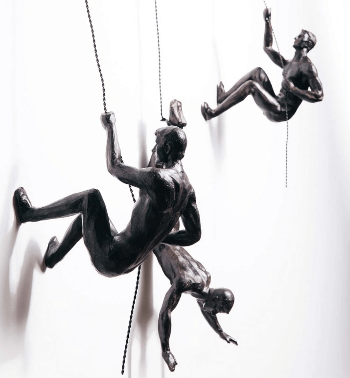 Maliben | Wall Sculpture Climbartis | Symbol Of Strength & Growth | Handcrafted From Resin & Iron Wire
