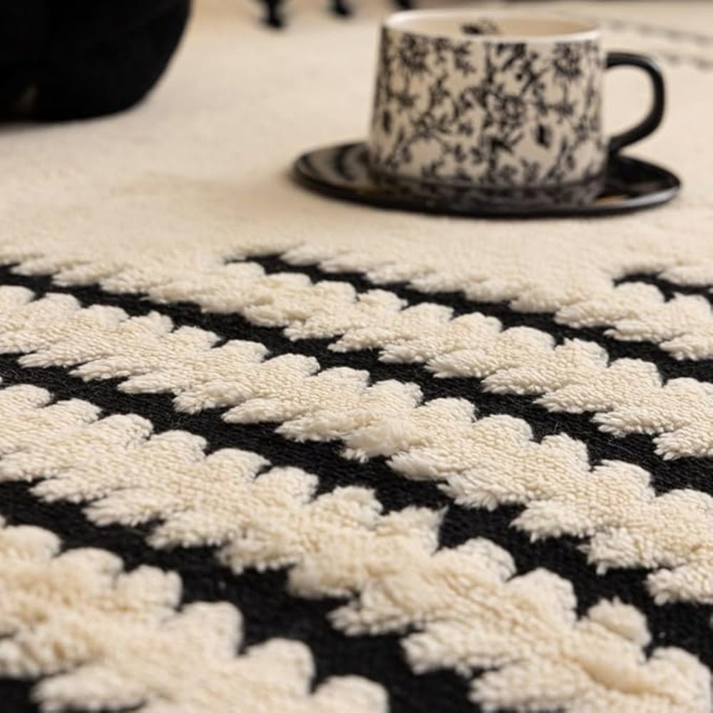 Maliben | CouchGuard – Plush sofa cover with non-slip backing