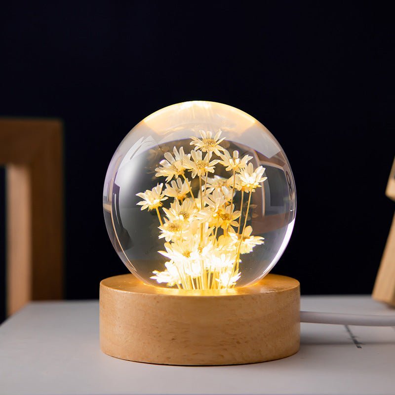 Maliben | Crystal Ball Lamp With Eternal Flowers – Lumora