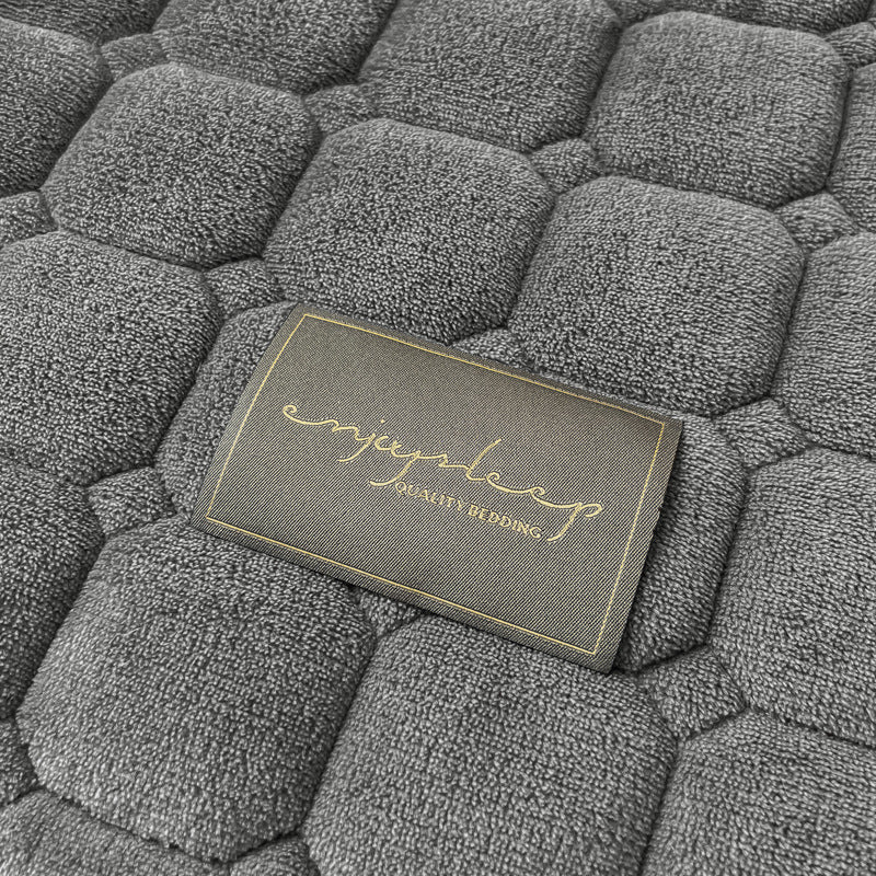 Maliben | Modern Soft Throw Blanket with Square Texture – Stylish Fluffy Bed & Sofa Cover