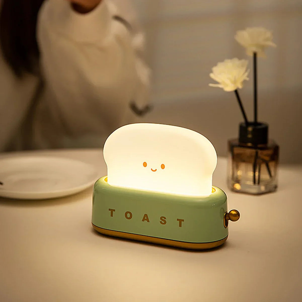 Maliben | Cute Toast Night Light - Toastieglow