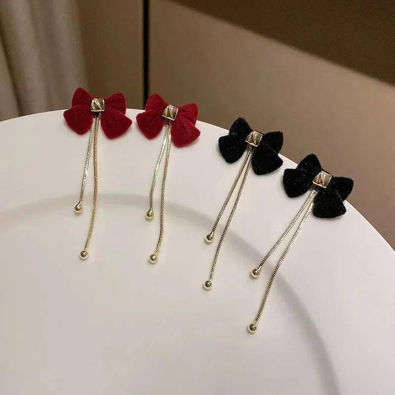 Maliben | Dainty Bow Gold Dangle Earrings