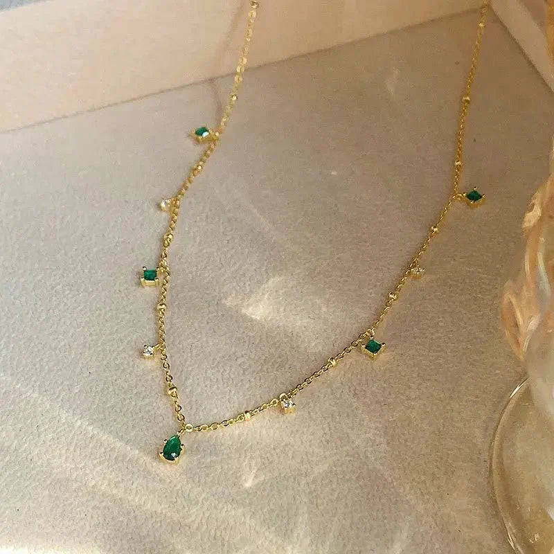 Maliben | Dainty Emerald Aurora Necklace