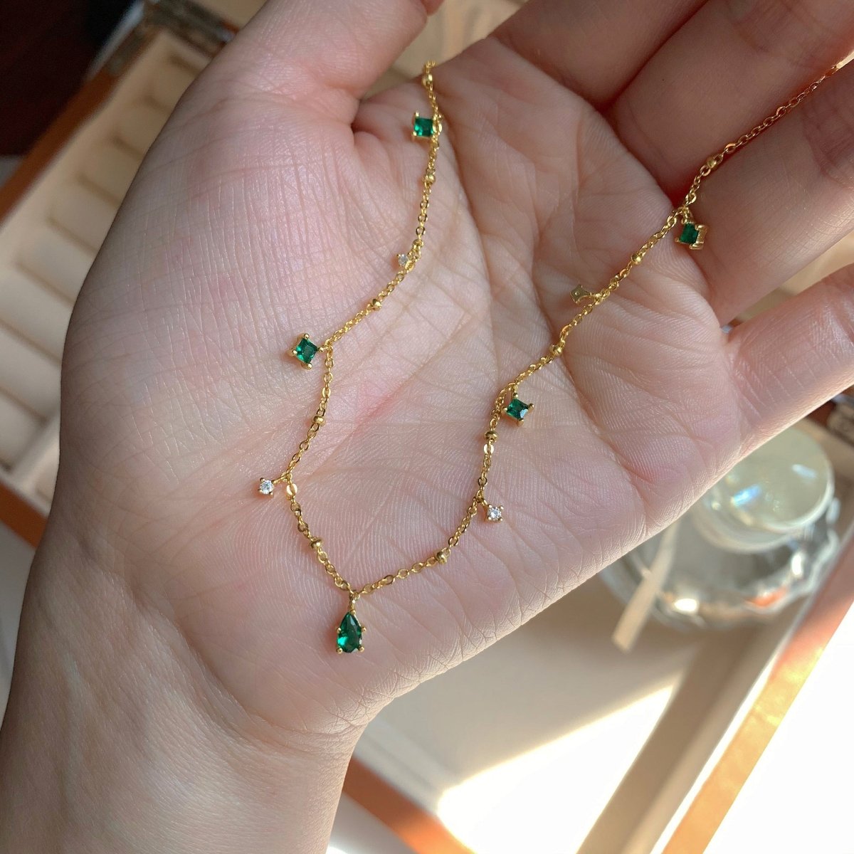 Maliben | Dainty Emerald Aurora Necklace