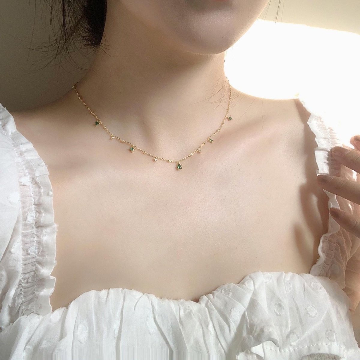 Maliben | Dainty Emerald Aurora Necklace