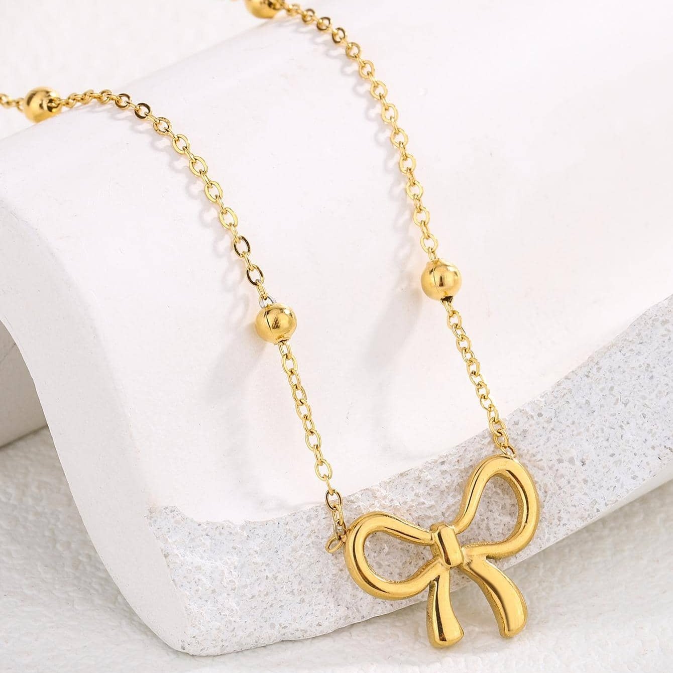 Maliben | Dainty Feminine Bow Necklace