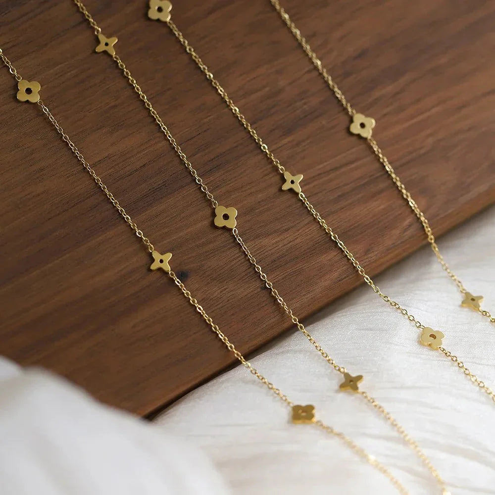 Maliben | Dainty Floral Diamond Centerpiece Necklace