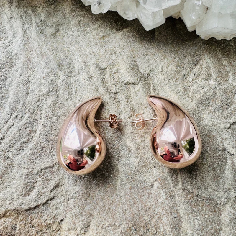 Maliben | Women's Elegant Gold Teardrop Earrings | Sleek Polished Design