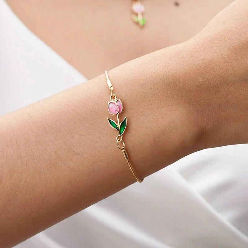 Maliben | Feminine Floral Tulip Bracelet And Necklace Set