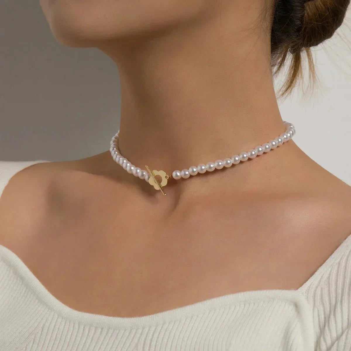 Maliben | Floral Choker Flower Clasp Necklace