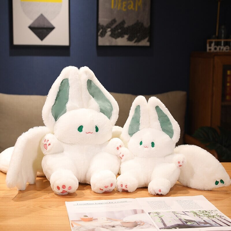 Maliben | White Kawaii Fluffy Bat Plushie