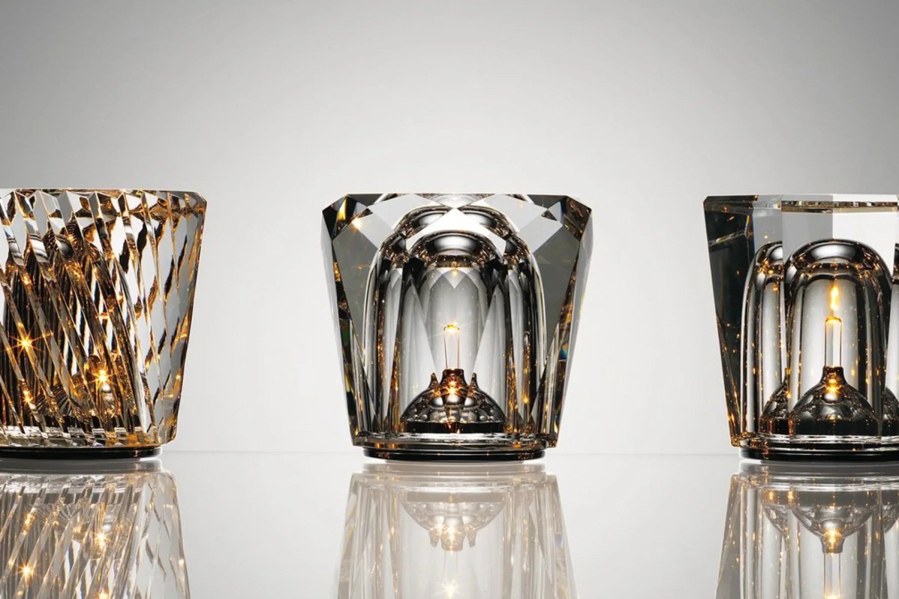 Maliben | Crystal Table Lamp Véloria | Diamond Look & 360° Light Play | Wireless & Usb Rechargeable | Up To 12 Hrs. Light Duration
