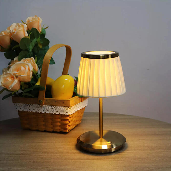 Maliben | Golden Dreamdrape Table Lamp – Elegance And Flexibility