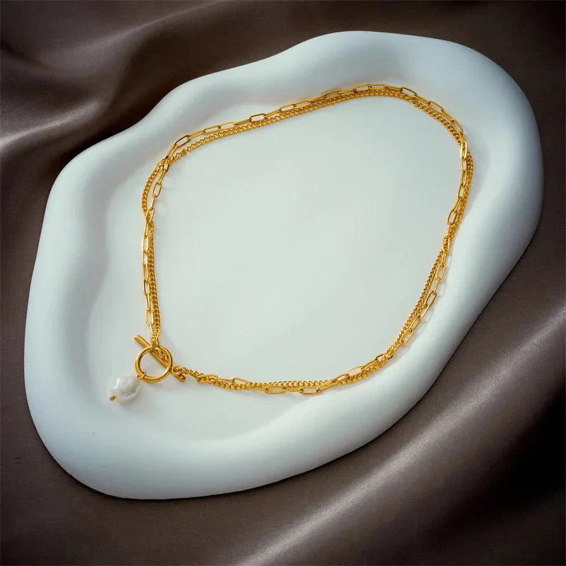 Maliben | Layered Pearl Circle Clasp Necklace