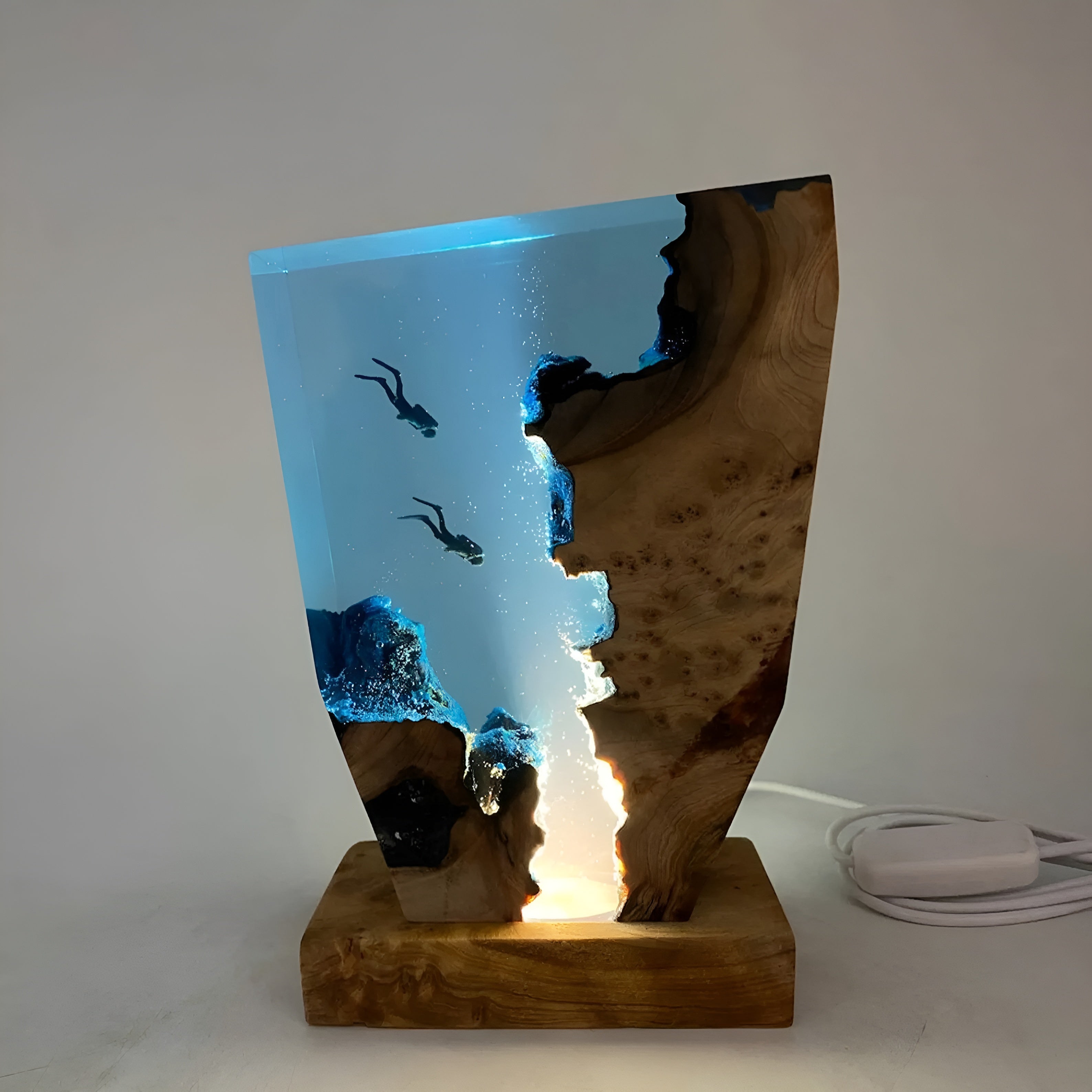Maliben | Oceanglow Luxe Illuminating Table Lamp – Serene Epoxy Resin With Usb Charging