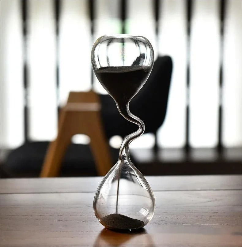 Maliben | Curvy Black Hourglass | Glass
