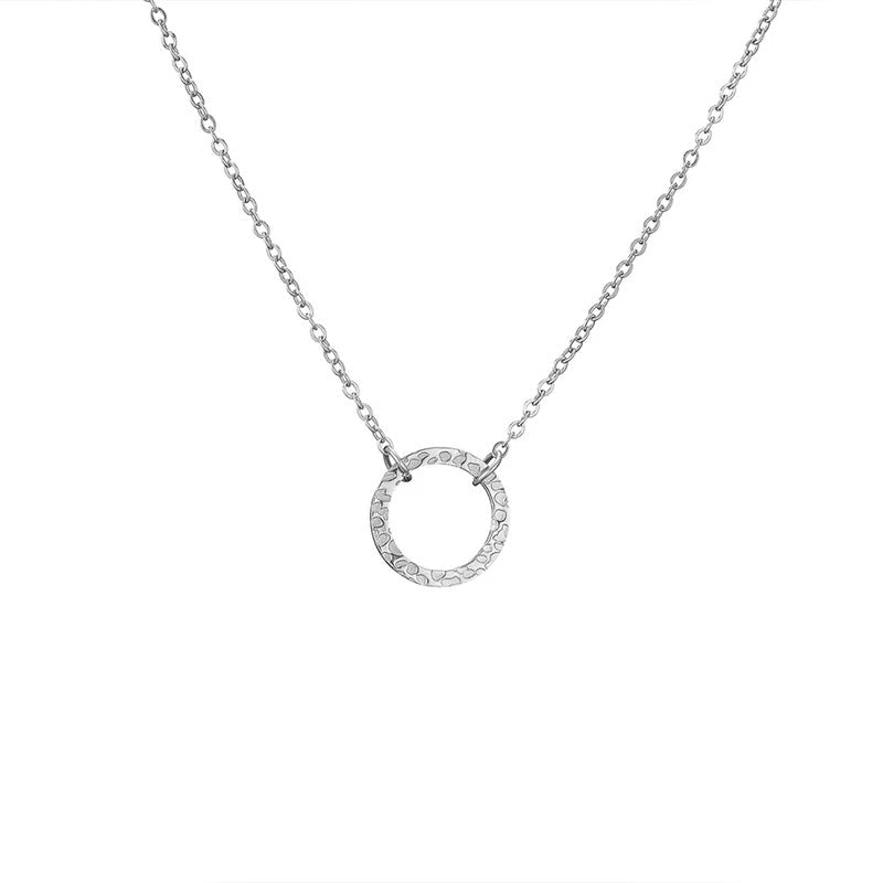 Maliben | Minimal Textured Circle Necklace