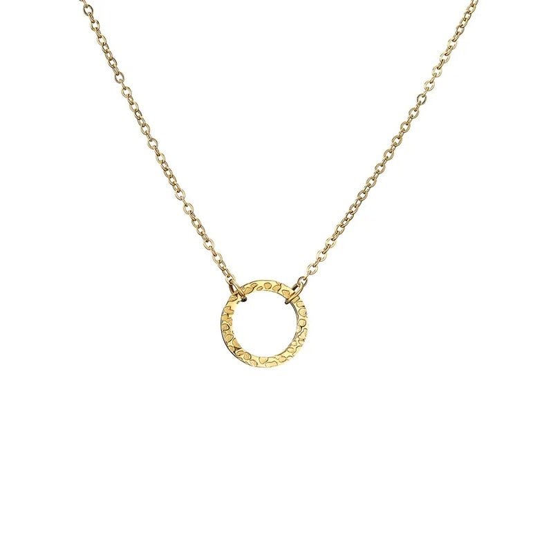Maliben | Minimal Textured Circle Necklace