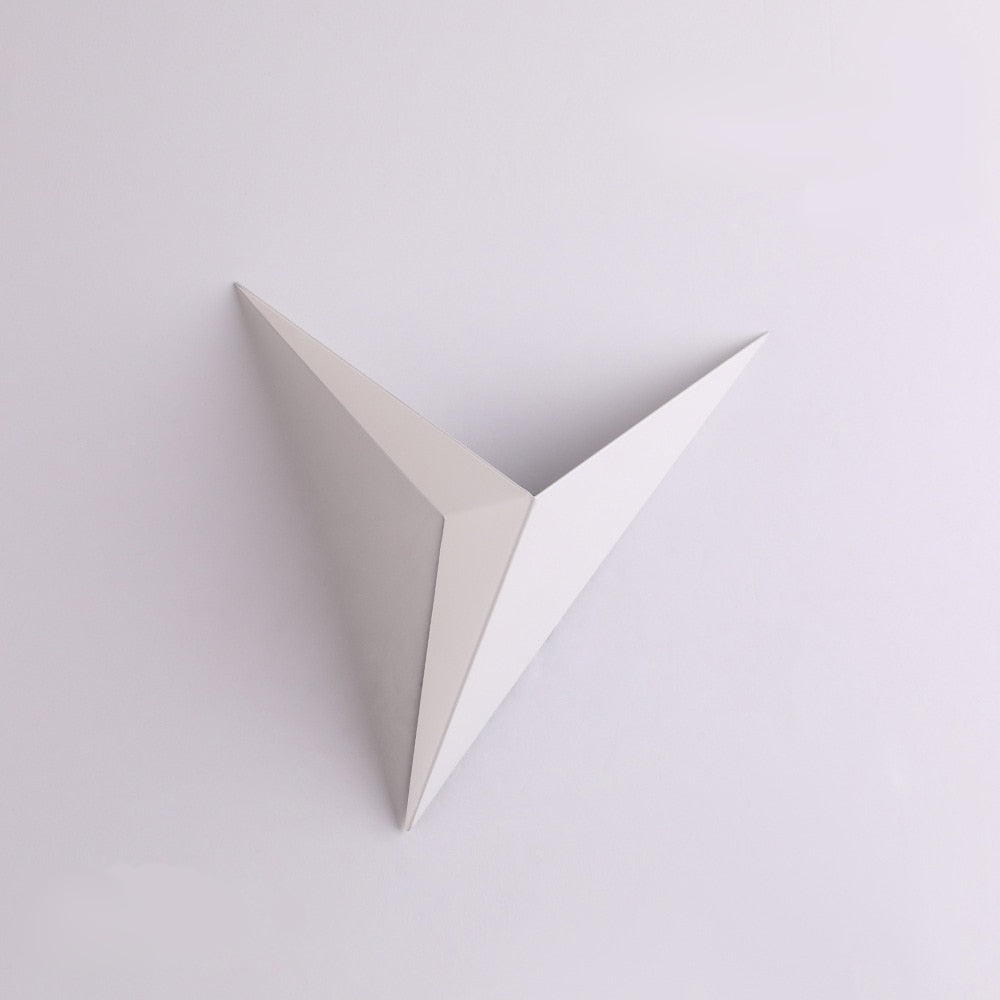 Maliben | Trigon Wall Light