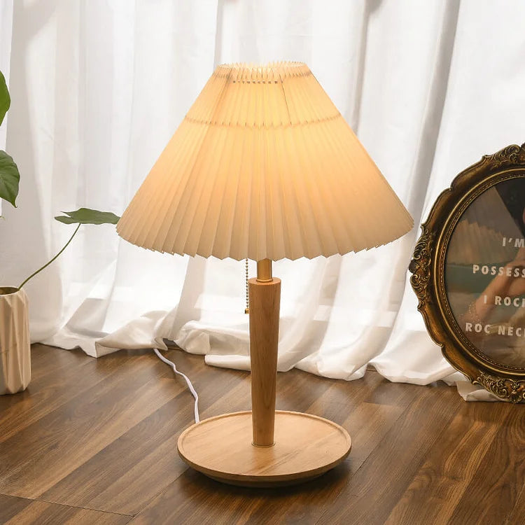 Maliben | Elegant Vintage Woodly Table Lamp - Table Lamp With Pleated Design