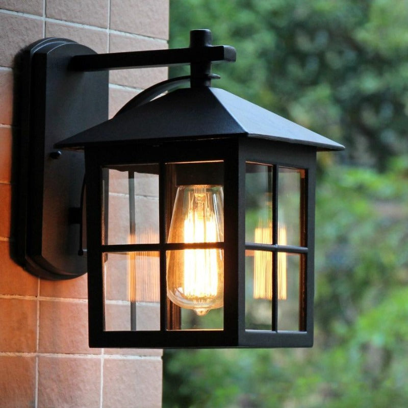 Maliben | Classic Outdoor Wall Lamp