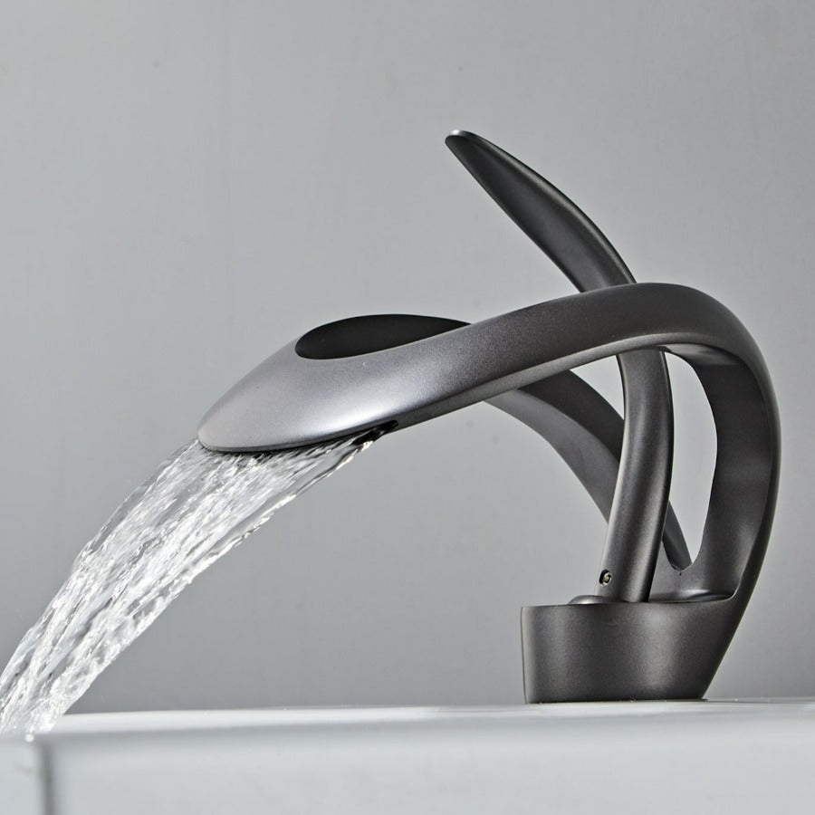 Maliben | Modern curved bathroom faucet