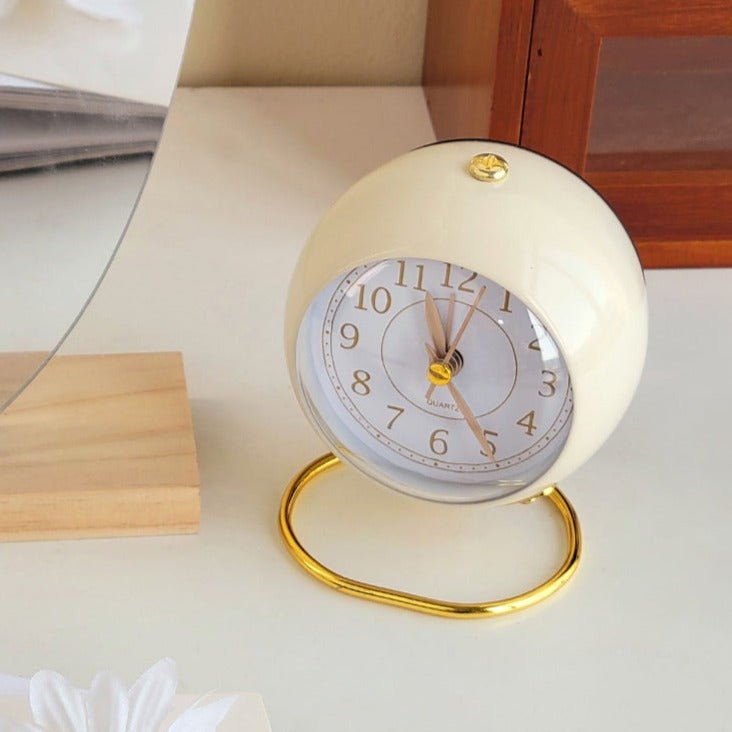Maliben | Vintage round Analog Watch
