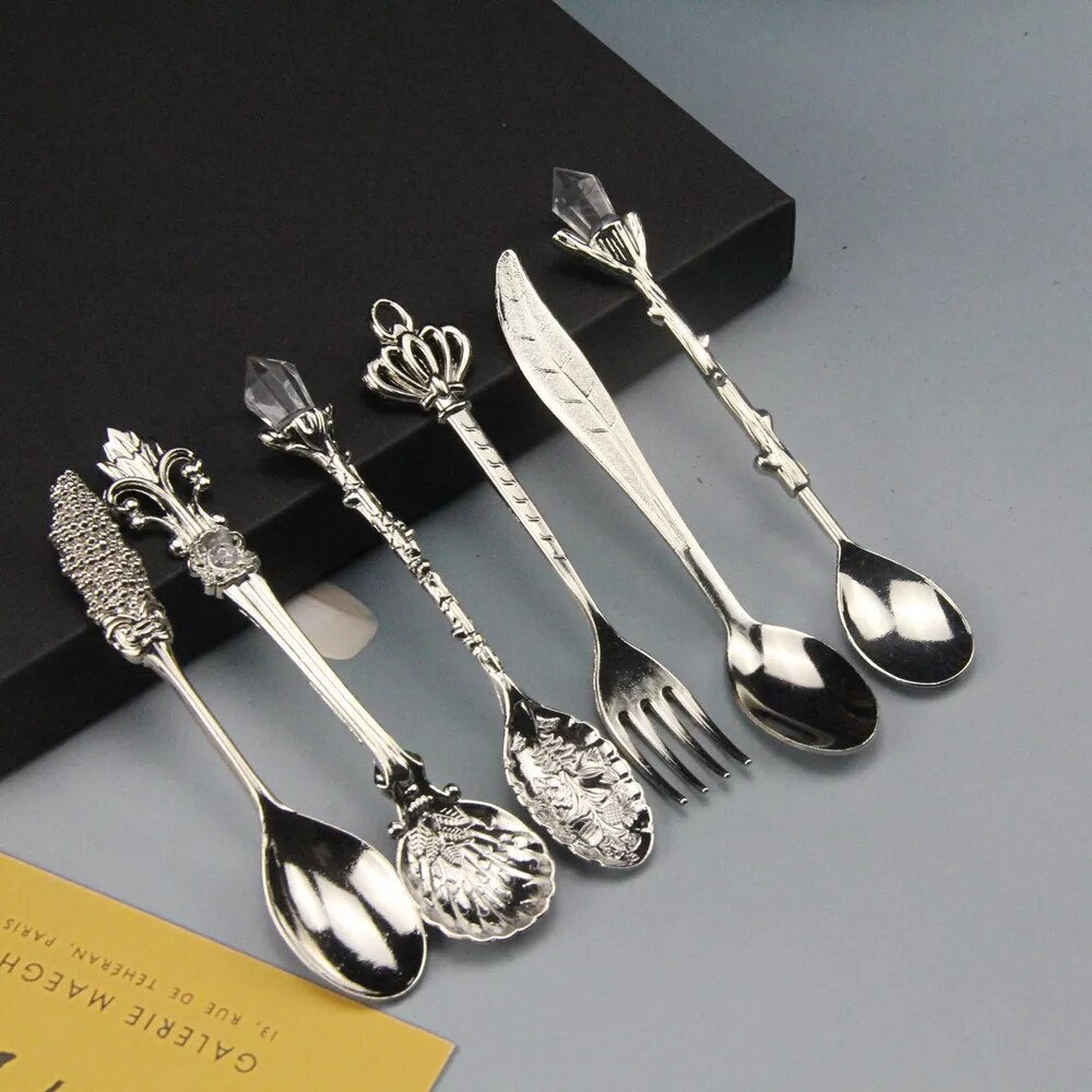 Maliben | Vintage Engraved Teaspoon – Classic Elegance For Your Table