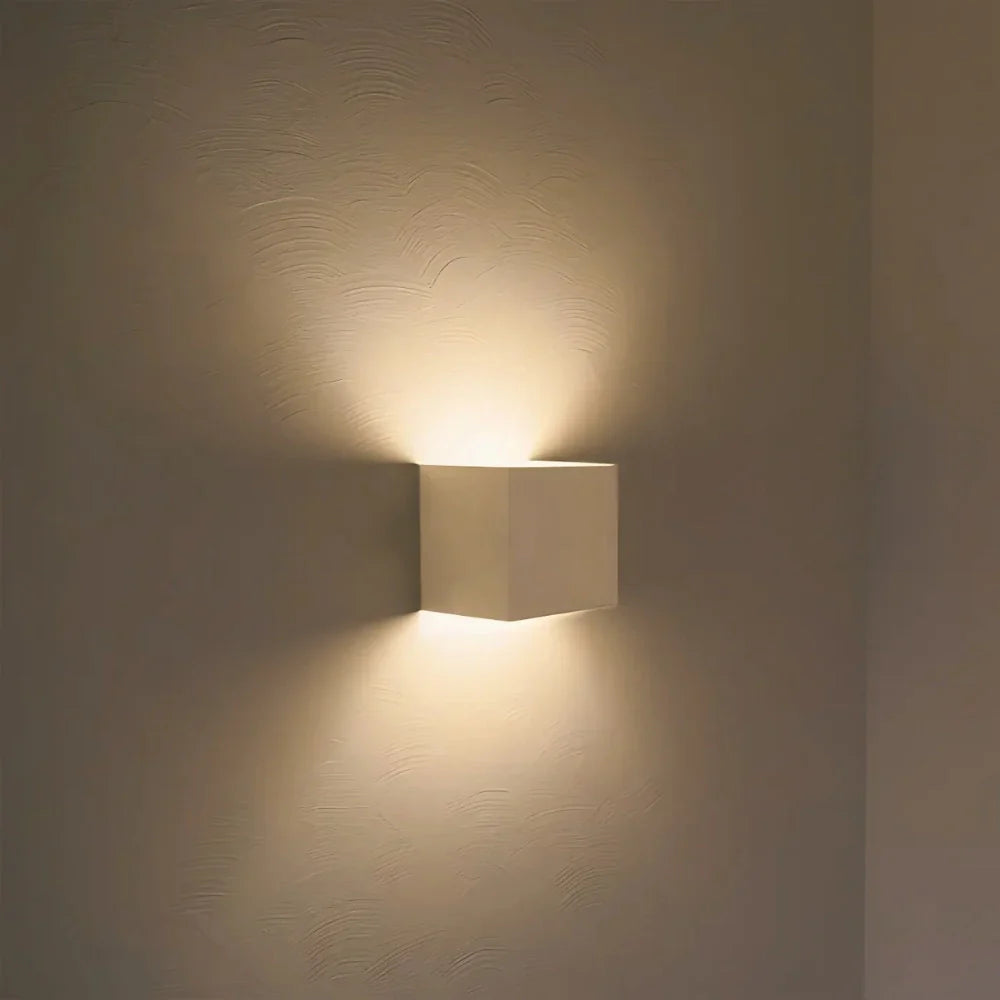 Maliben | Adjustable Wall Light
