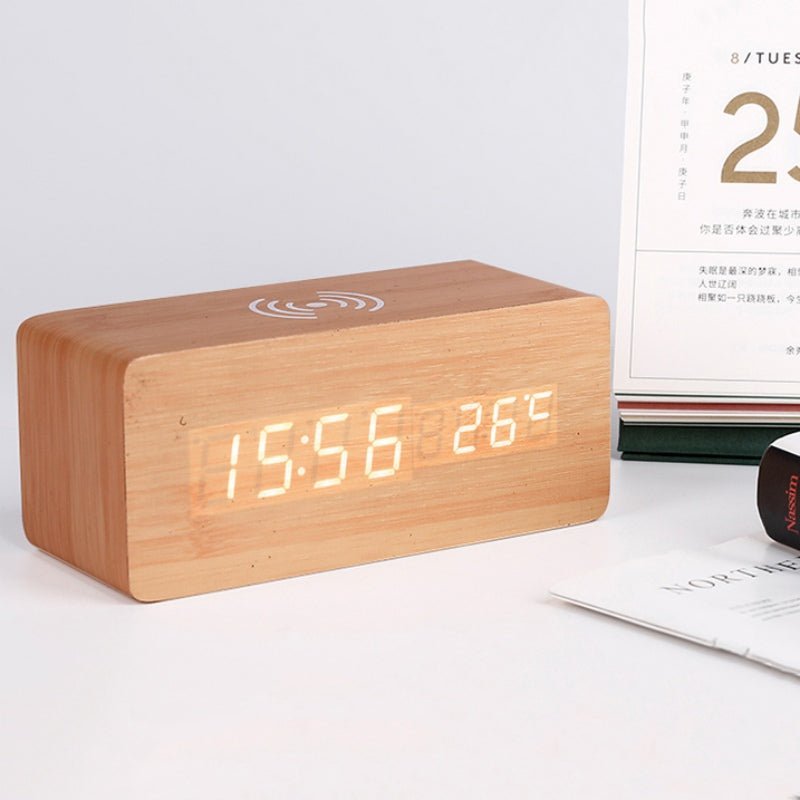 Maliben | Wooden alarm clock with wireless charging pad